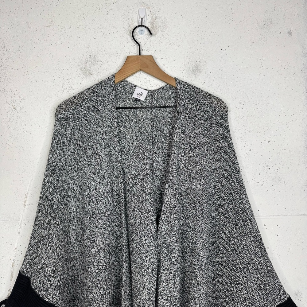 Cabi Pepper Poncho Fringe Blanket Wrap Cardigan OS